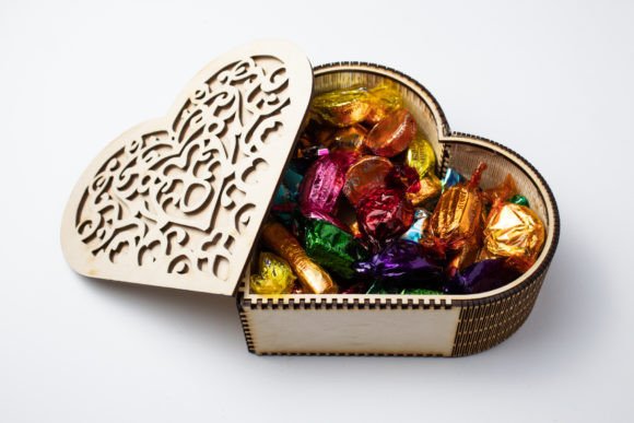 Heart-shaped Chocolate Box - Swirls: 3D SVG for Holidays